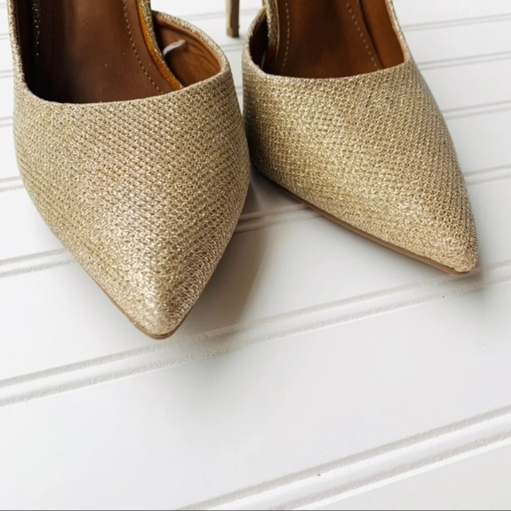 Steve Madden Preme Gold Glitter Dorsay Heels